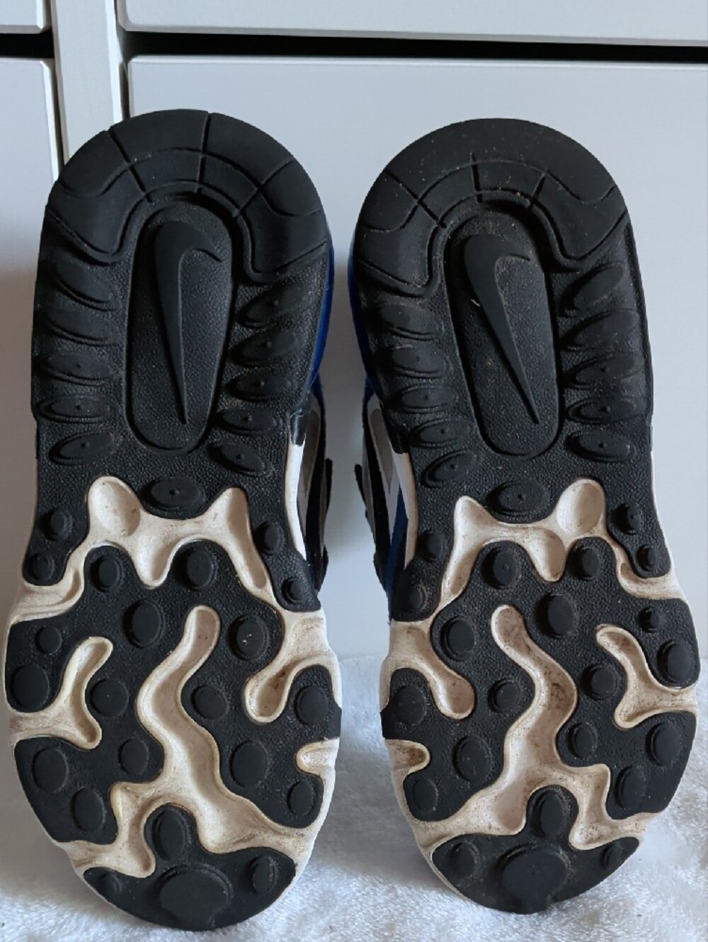 Nike Kids Blue, Black and Teal Air Bubble Sneakers - Picture 8 of 11